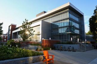 Photo of Chemistry/Physics Building